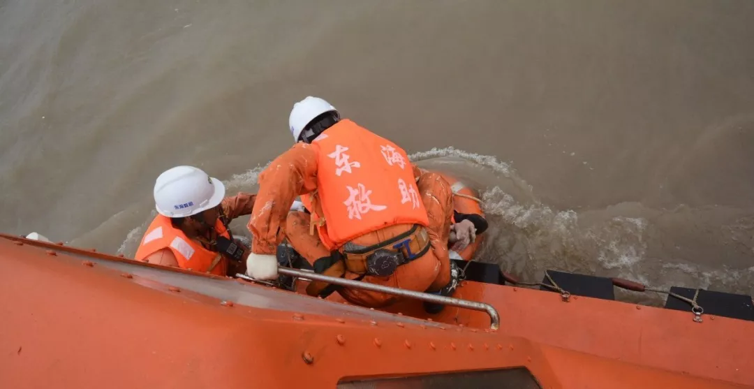 閩連漁運60059進水失聯15人遇險 已有10人獲救